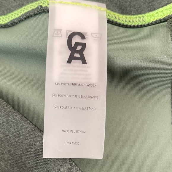 Good American 2 Tone Bike Shorts NWT Size 6/3x - Picture 6 of 7